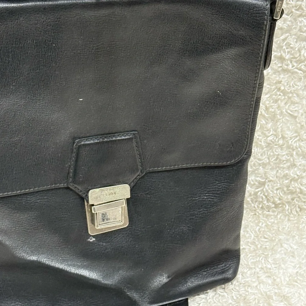 FENDI Black Leather Men's Messenger Bag